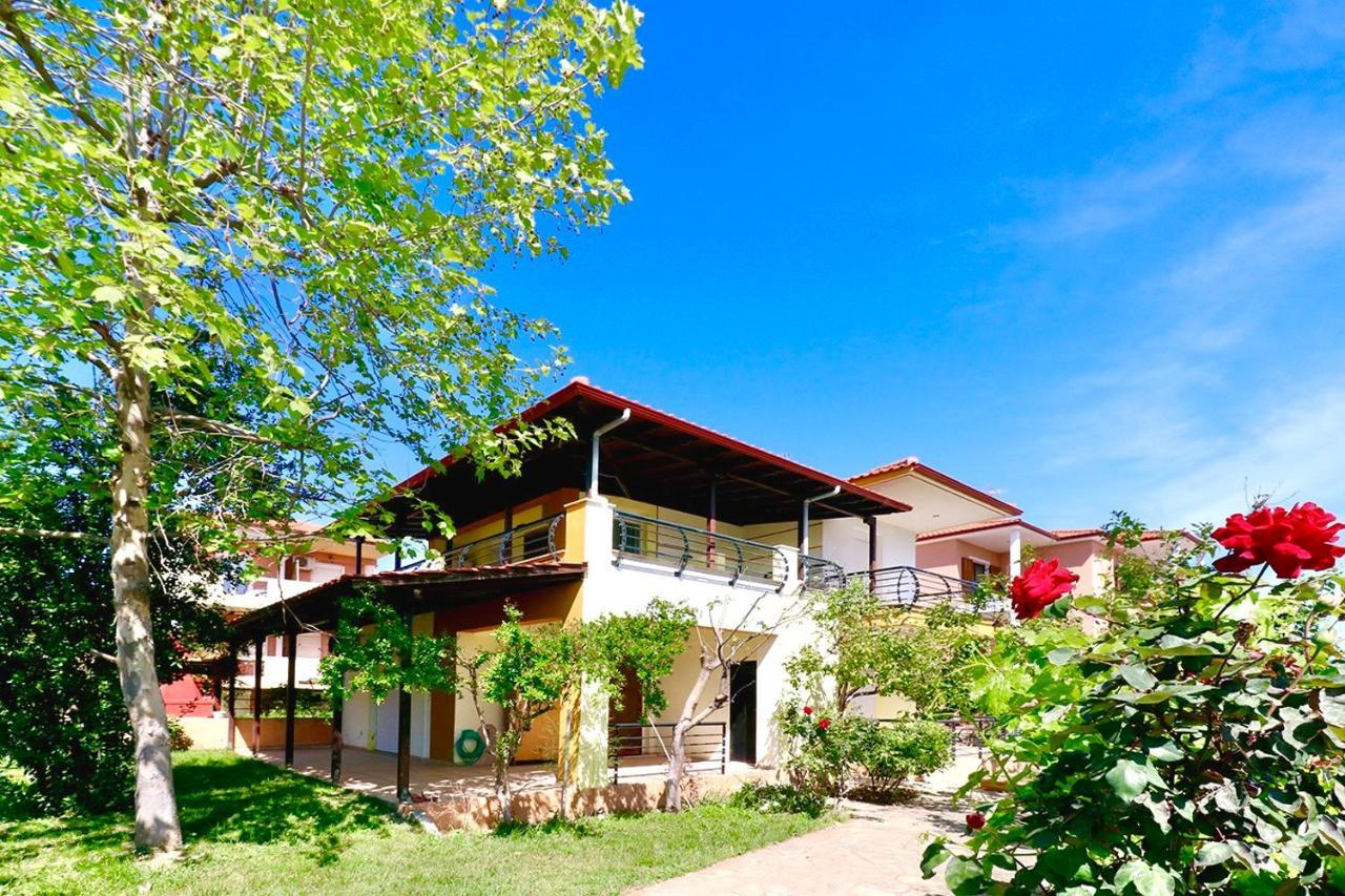 Nikiti Family House Villa Exterior photo